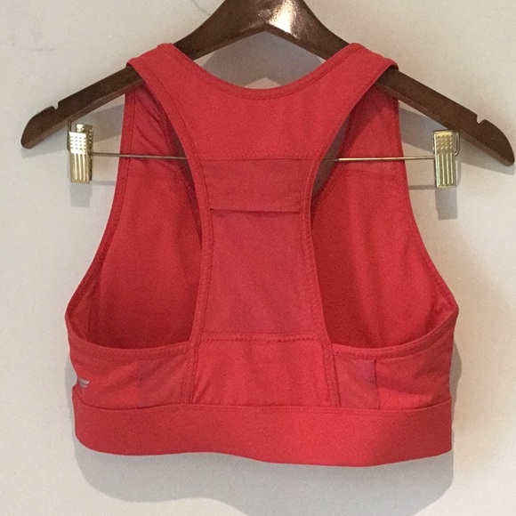 Fabletics “on the go” medium impact sports bra - Picture 3 of 5